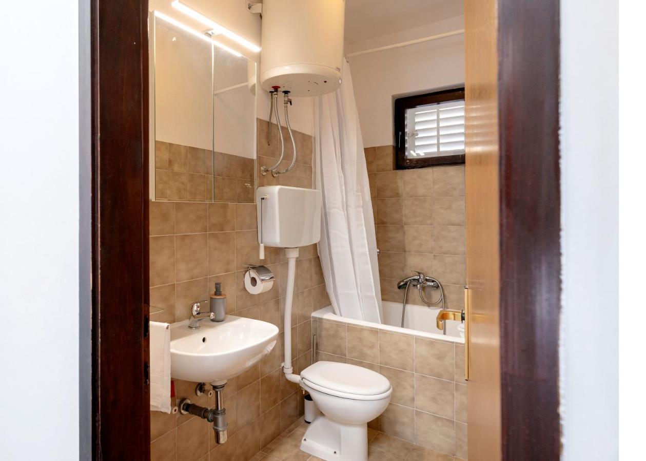 Apartments Bodlovic - Zf Hvar フヴァル エクステリア 写真