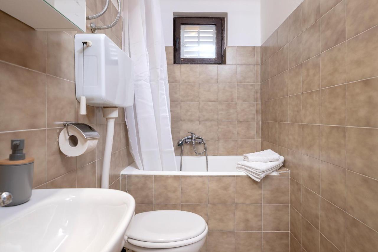 Apartments Bodlovic - Zf Hvar フヴァル エクステリア 写真